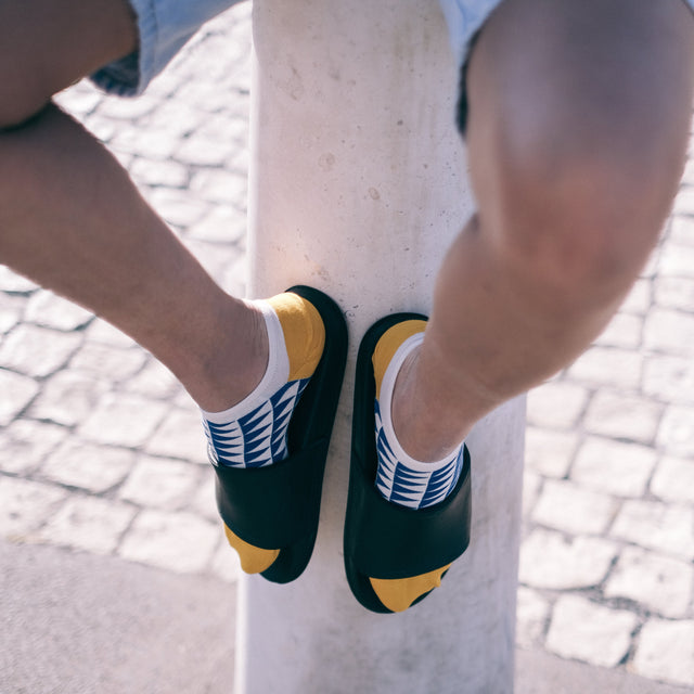 Blue Triangle ankle socks
